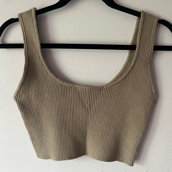 Forever 21 knit ribbed crop top - Picture 2 of 3